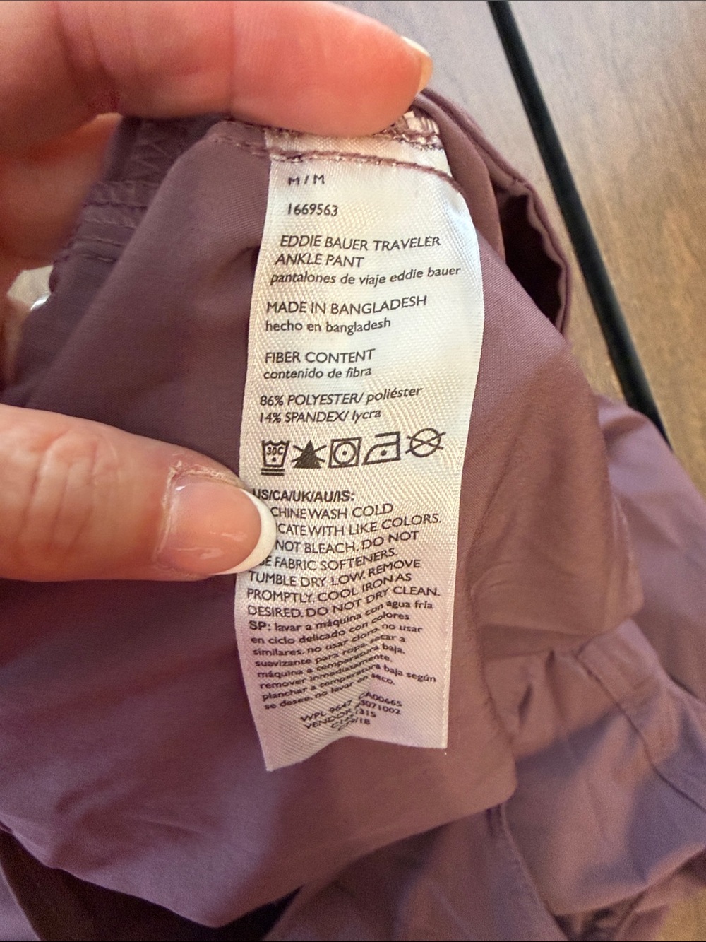 Eddie Bauer Traveler Mauve Cropped Ankle Pants - Picture 6 of 6
